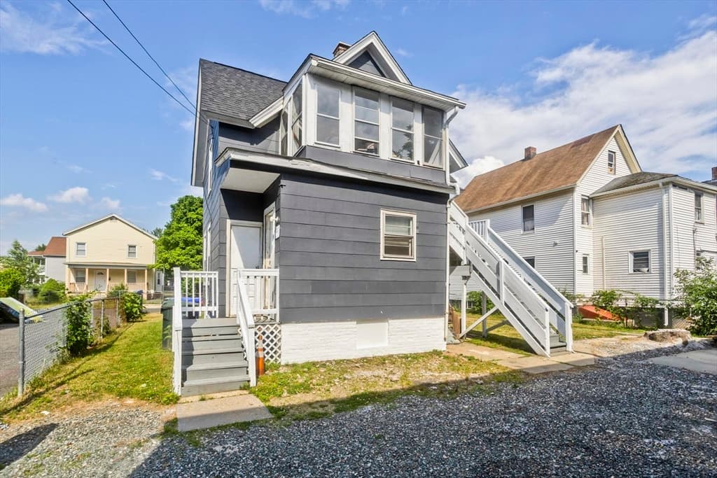 90 Andrew St, Springfield MA 01109 photo 3