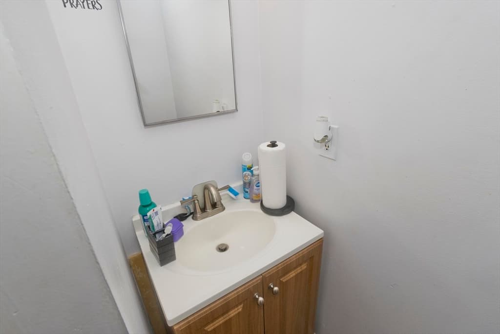 90 Andrew St, Springfield MA 01109 photo 21