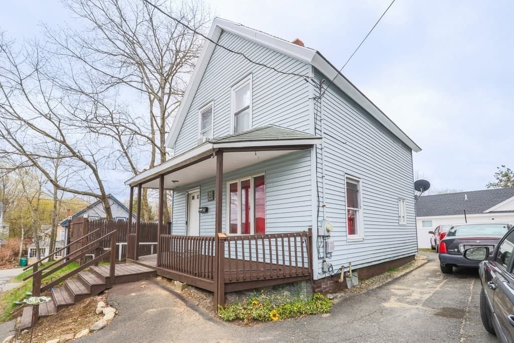 35 Essex St, Athol MA 01331