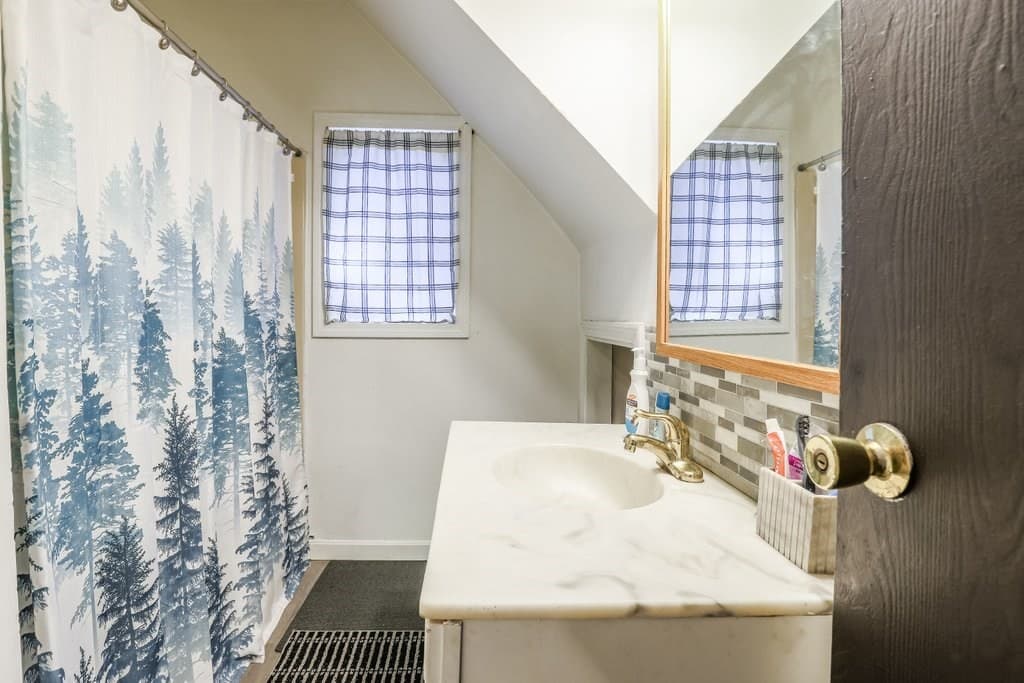 Single Family Residence at 35 Essex St, Athol MA 01331, Athol, photo 10 of 14