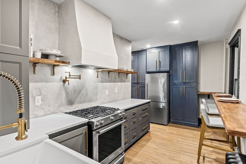 Condominium at 51 Revere St # 2, Boston MA 02114, Boston, photo 4 of 8