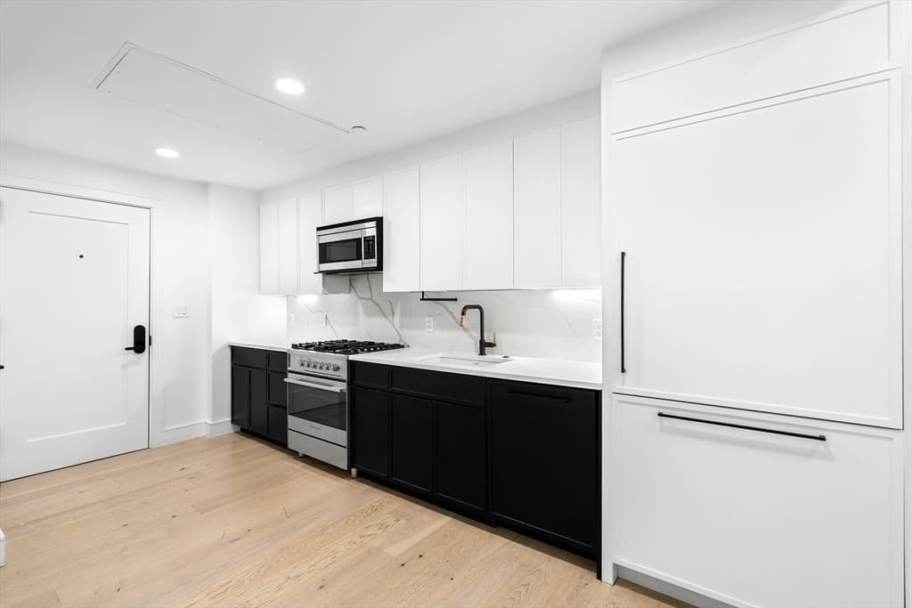 Condominium at 50 Leo M Birmingham # 503, Boston MA 02135, Boston, photo 5 of 31