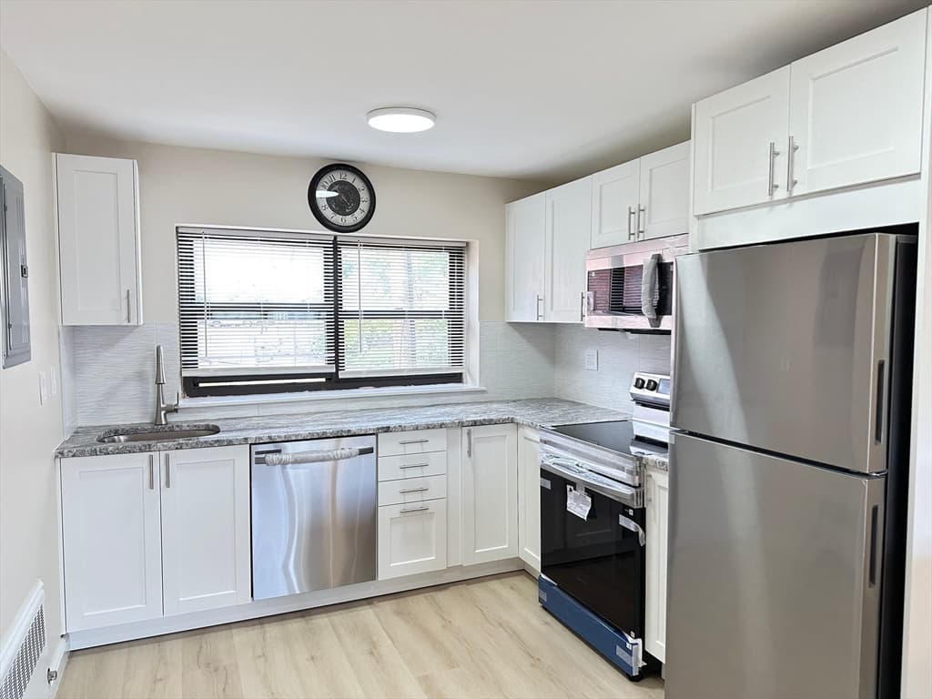 Condominium at 101 Nahant St # 3, Lynn MA 01902, Lynn, photo 6 of 24