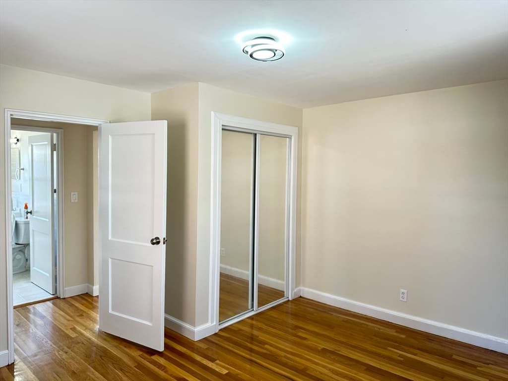 Condominium at 101 Nahant St # 3, Lynn MA 01902, Lynn, photo 17 of 24