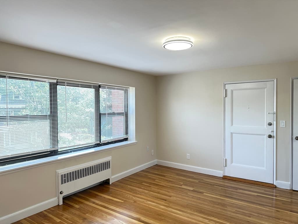 Condominium at 101 Nahant St # 3, Lynn MA 01902, Lynn, photo 16 of 24