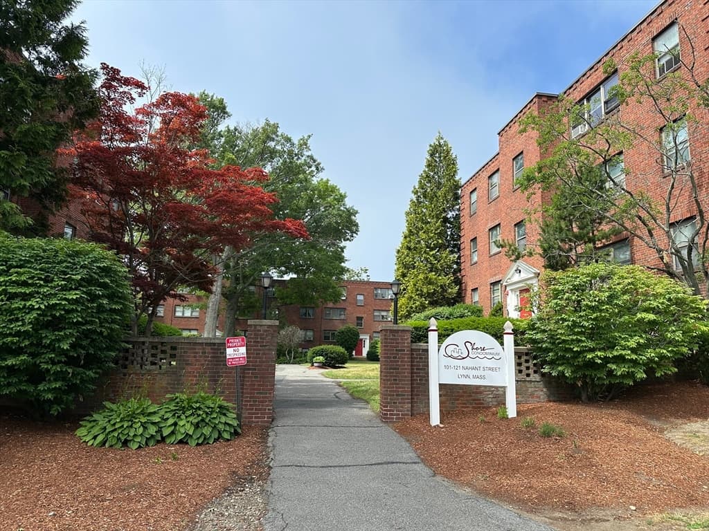 101 Nahant St # 3, Lynn MA 01902