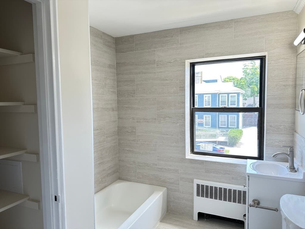 Condominium at 101 Nahant St # 3, Lynn MA 01902, Lynn, photo 20 of 24