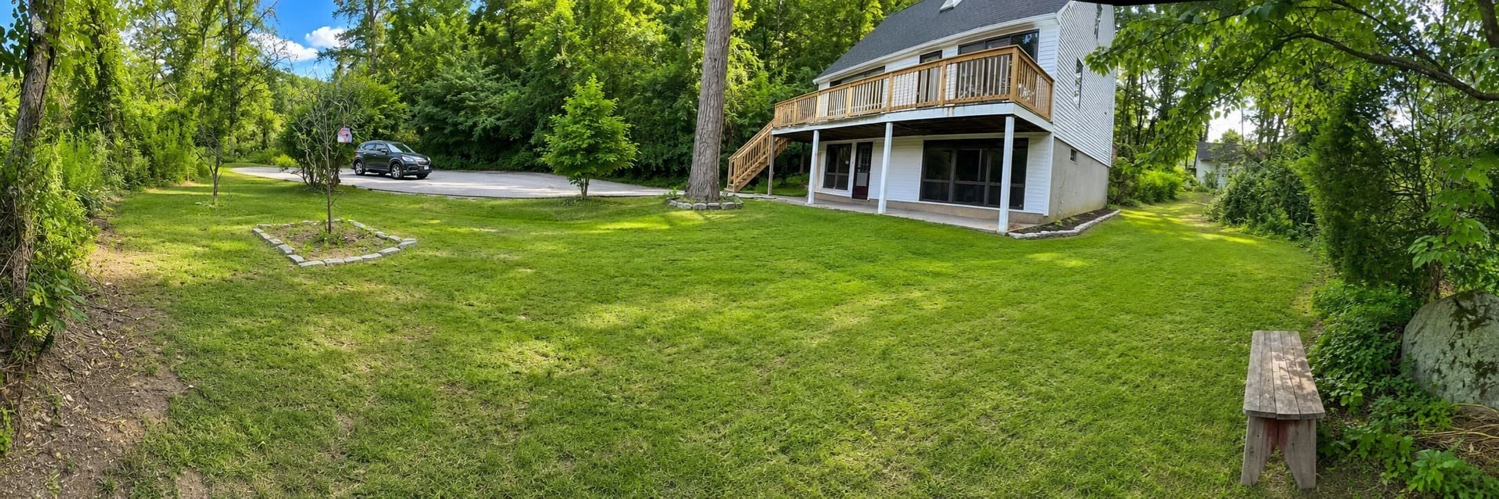 Single Family Residence at 650 Oxford St  S, Auburn MA 01501, photo 11 of 12