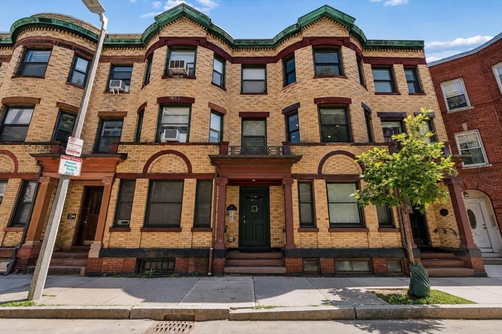 Condominium at 28 Edgerly Rd # 2, Boston MA 02115, Boston, photo 2 of 21