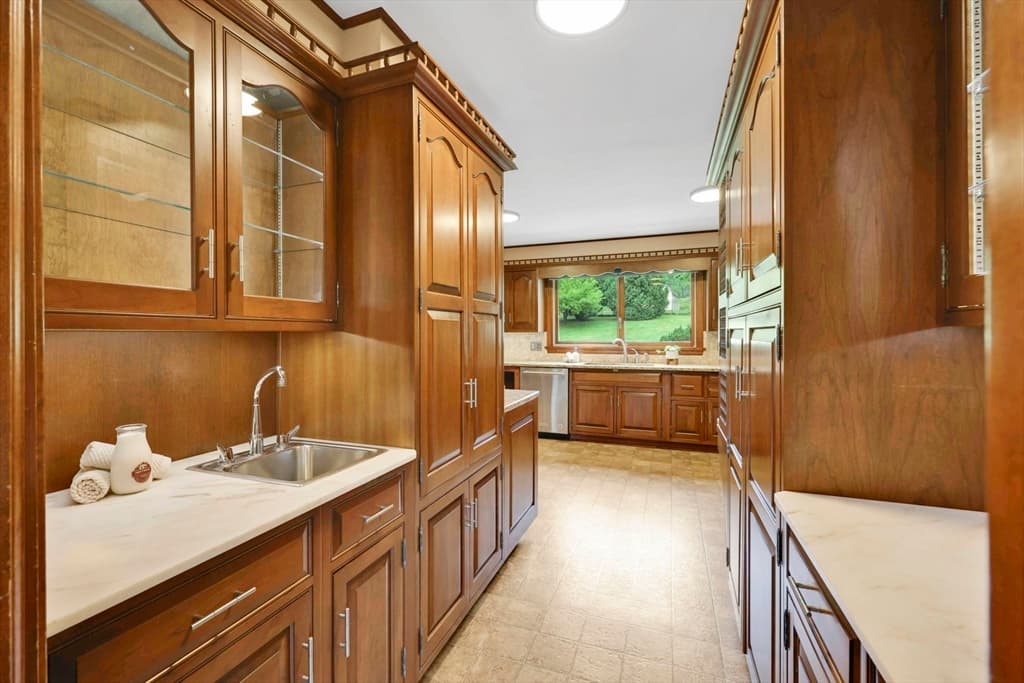 235 N Westfield St, Agawam MA 01030 photo 7
