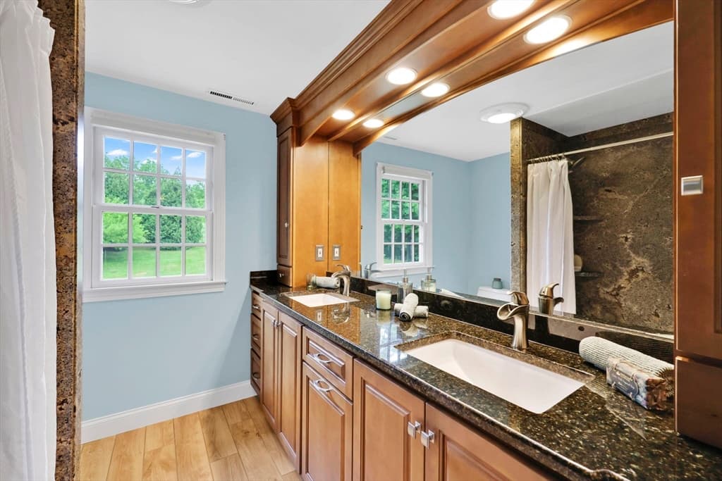 235 N Westfield St, Agawam MA 01030 photo 18