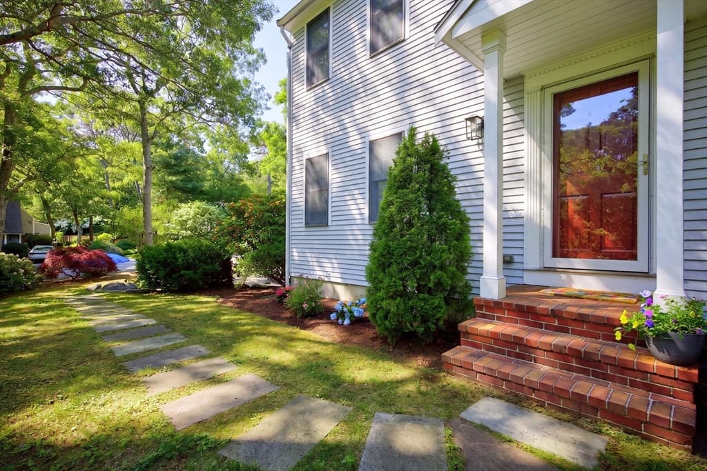 2 Harpers Hollow, Sandwich MA 02537 photo 3