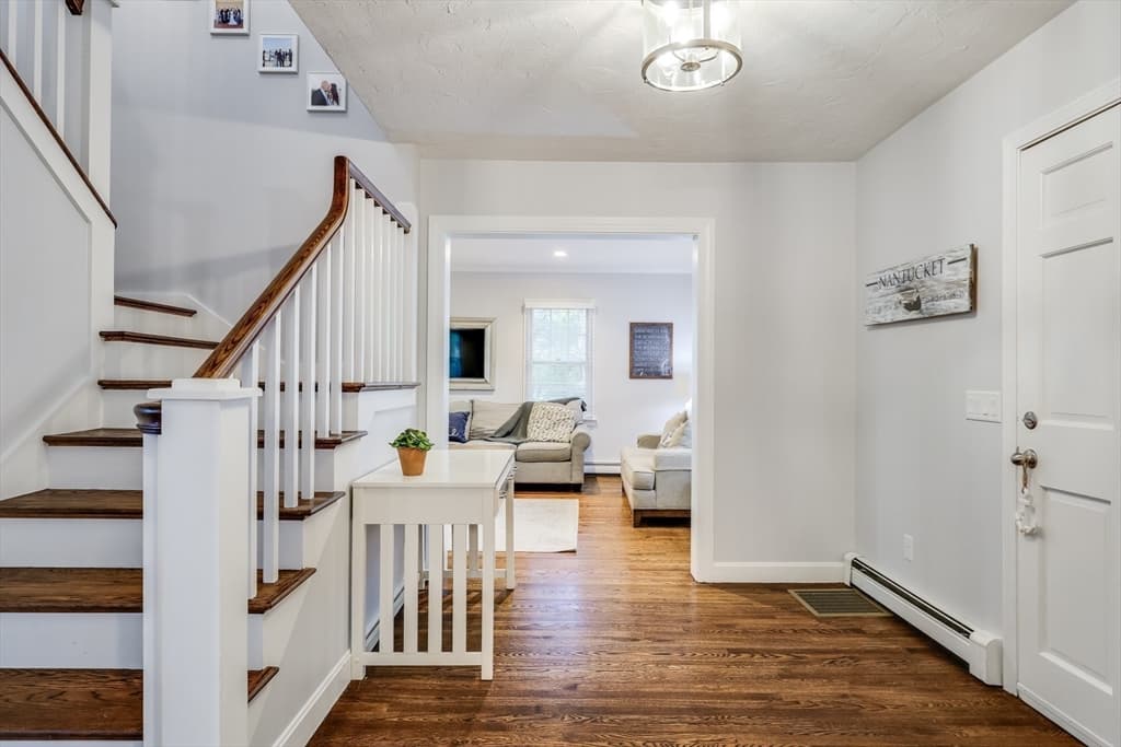2 Harpers Hollow, Sandwich MA 02537 photo 4