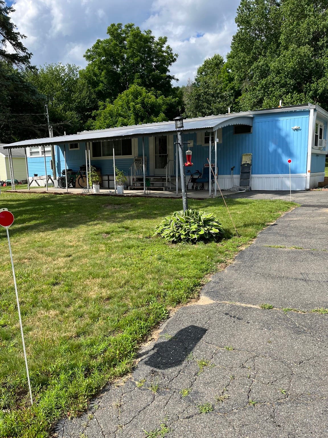 23 Riverview Cir, Brimfield MA 01010