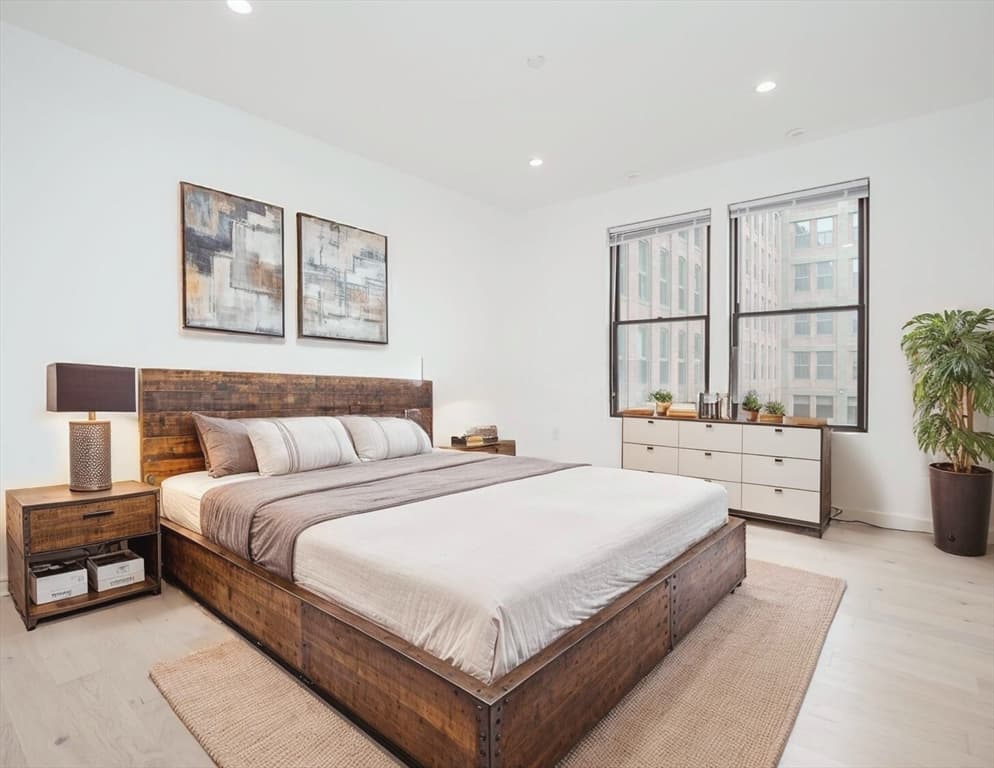 Condominium at 340 West 2nd Street # 9, Boston MA 02127, Boston, photo 3 of 36