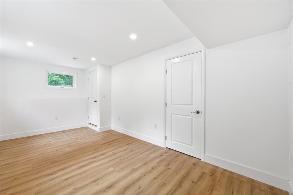 Single Family Residence at 6 Amherst Rd, Hopkinton MA 01748, photo 31 of 42