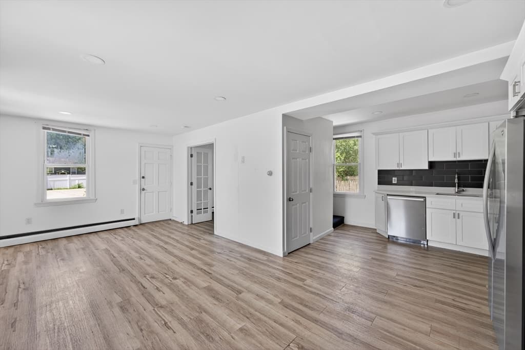 50 Lloyd Ave, Warwick RI 02889 photo 5