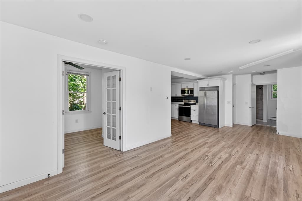 50 Lloyd Ave, Warwick RI 02889 photo 4