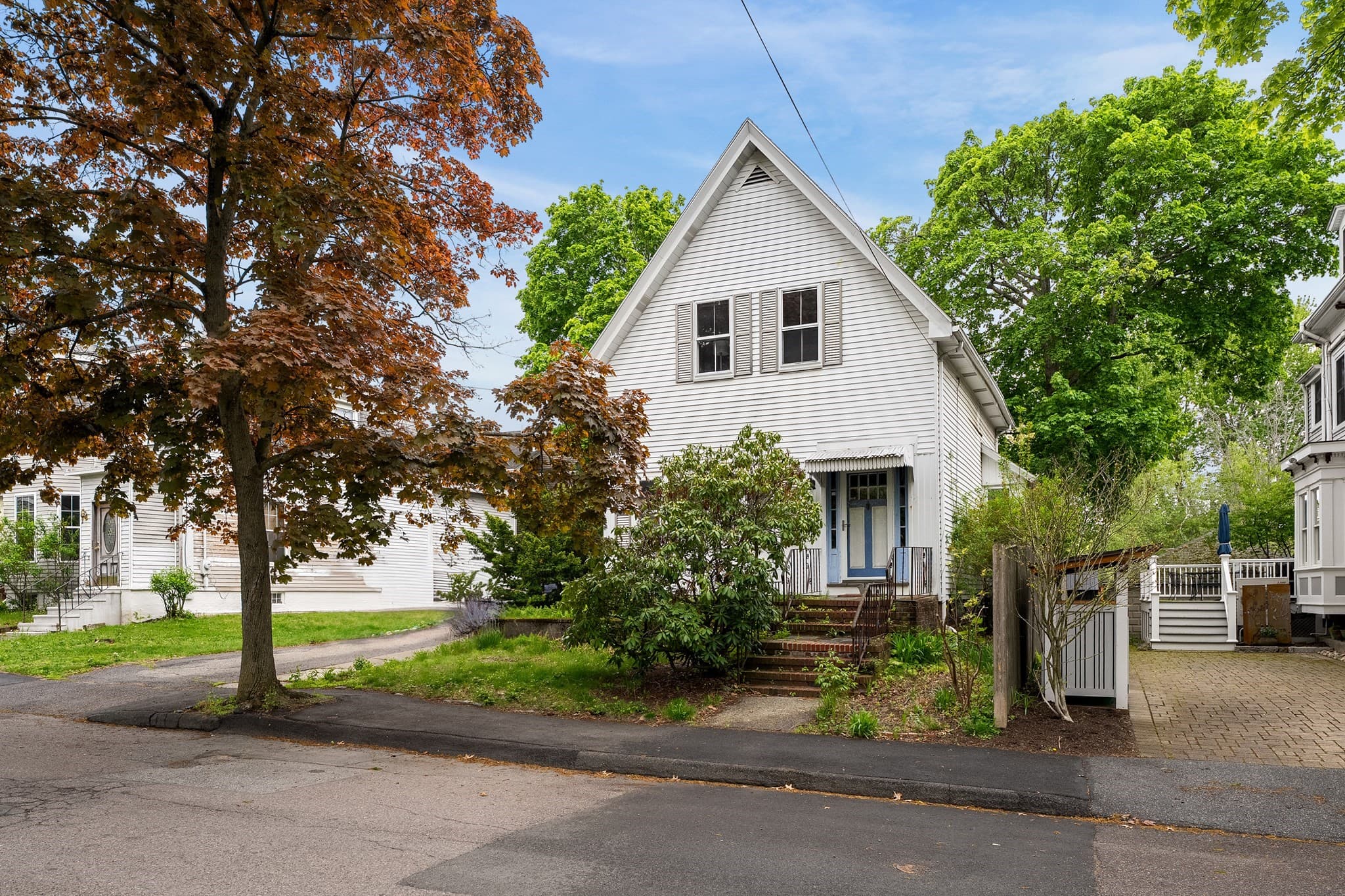 17 Sharon St, Medford MA 02155