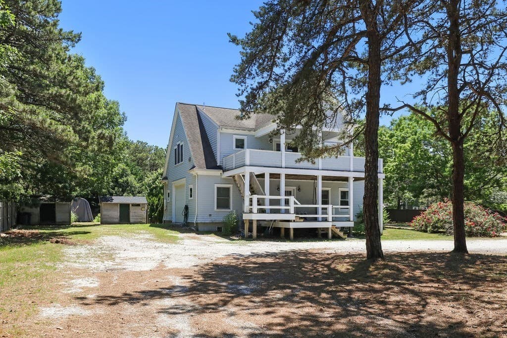 Single Family Residence at 379 Monomoscoy Rd, Mashpee MA 02649, Mashpee, photo 17 of 34