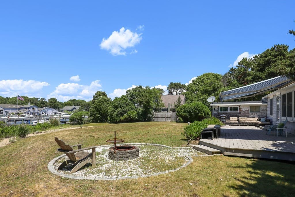 Single Family Residence at 379 Monomoscoy Rd, Mashpee MA 02649, Mashpee, photo 20 of 34