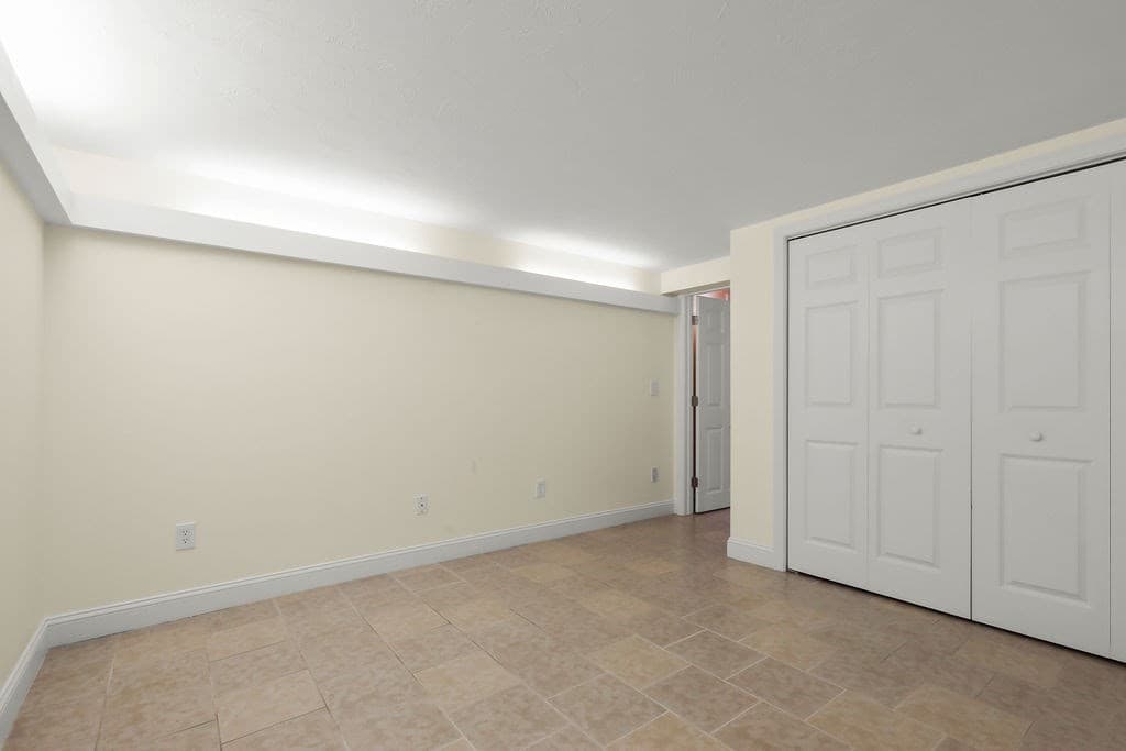 Single Family Residence at 379 Monomoscoy Rd, Mashpee MA 02649, Mashpee, photo 11 of 34