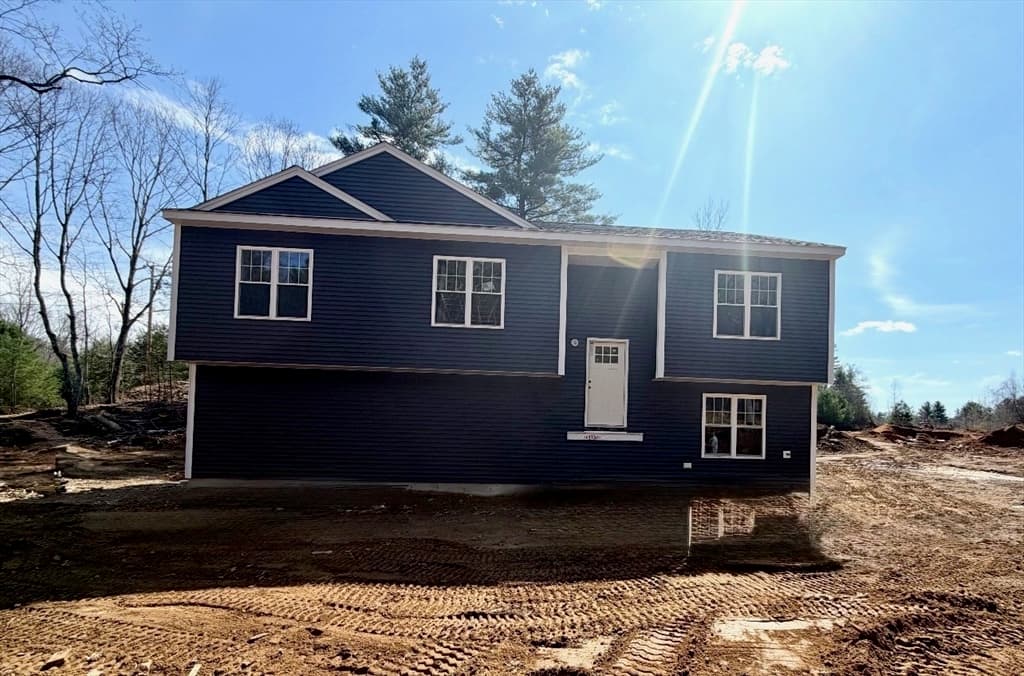 950 Old W Brookfield Rd, Warren MA 01083