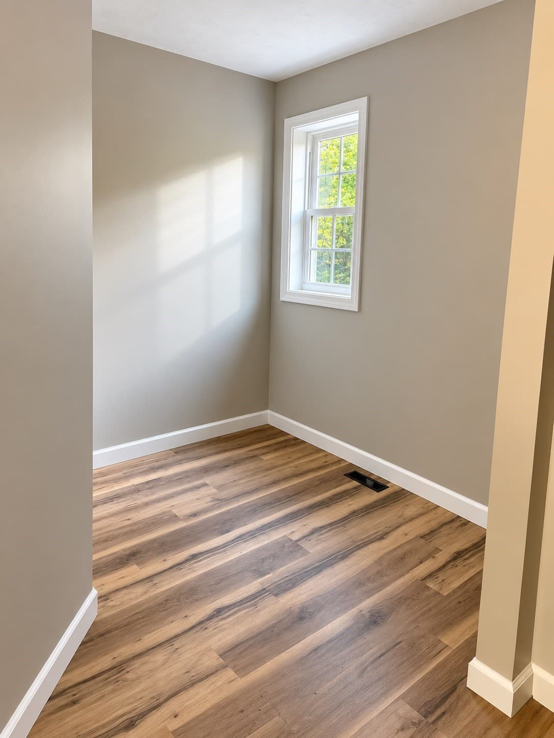 Single Family Residence at 950 Old W Brookfield Rd, Warren MA 01083, Warren, photo 11 of 14