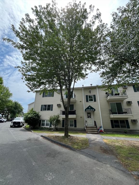 Condominium at 1261 Church # 35, New Bedford MA 02745, New Bedford, photo 11 of 12