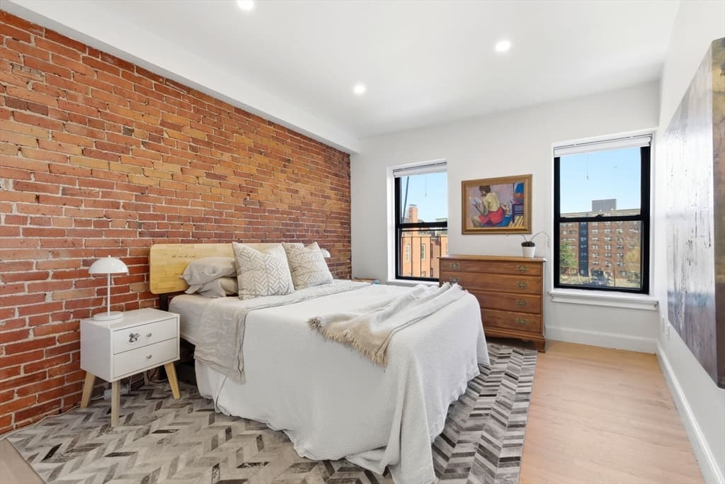 Condominium at 552 Columbus Ave Unit 6, Boston MA 02118, photo 16 of 28
