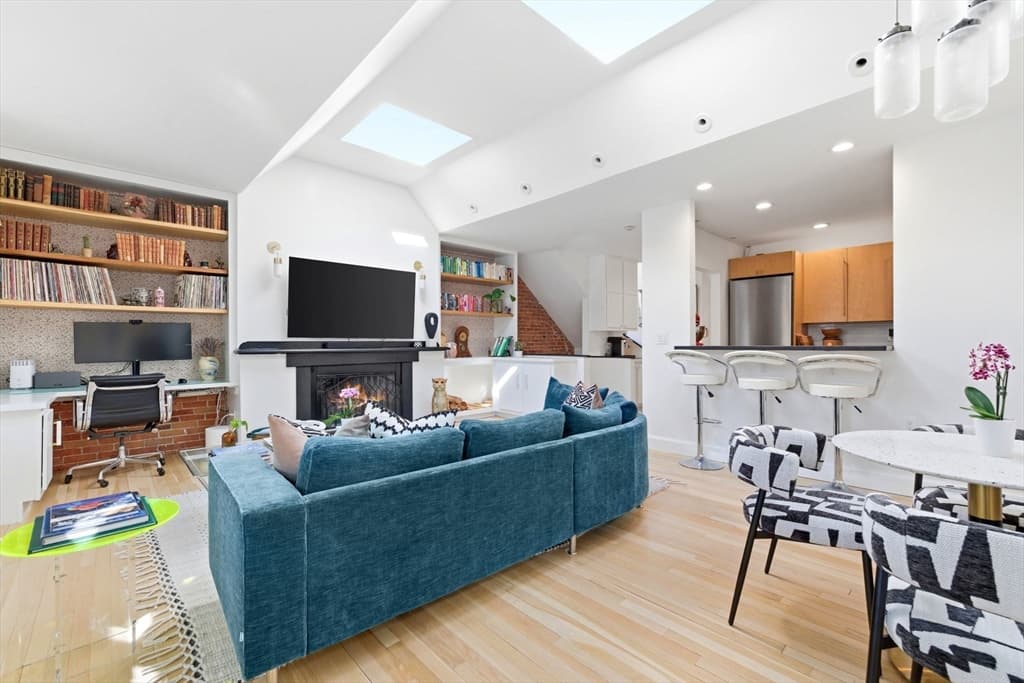 Condominium at 552 Columbus Ave Unit 6, Boston MA 02118, photo 10 of 28