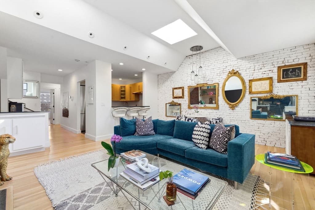 Condominium at 552 Columbus Ave Unit 6, Boston MA 02118, photo 11 of 28