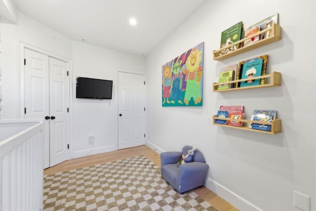 Condominium at 552 Columbus Ave Unit 6, Boston MA 02118, photo 19 of 28