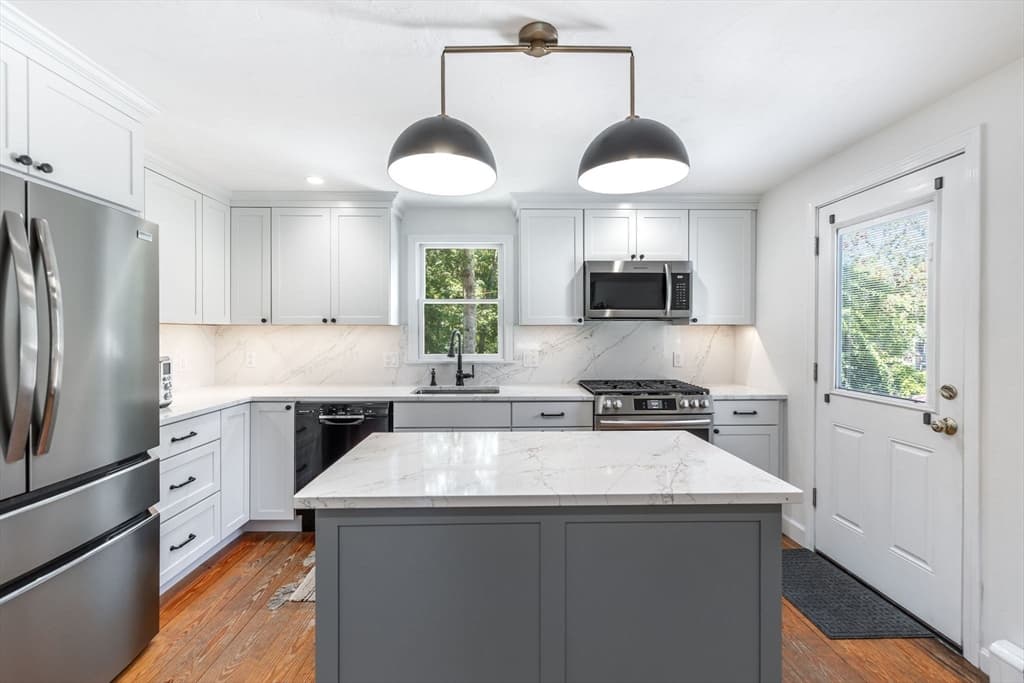 Single Family Residence at 11 Deer Hollow Rd, Sandwich MA 02644, Sandwich, photo 6 of 30