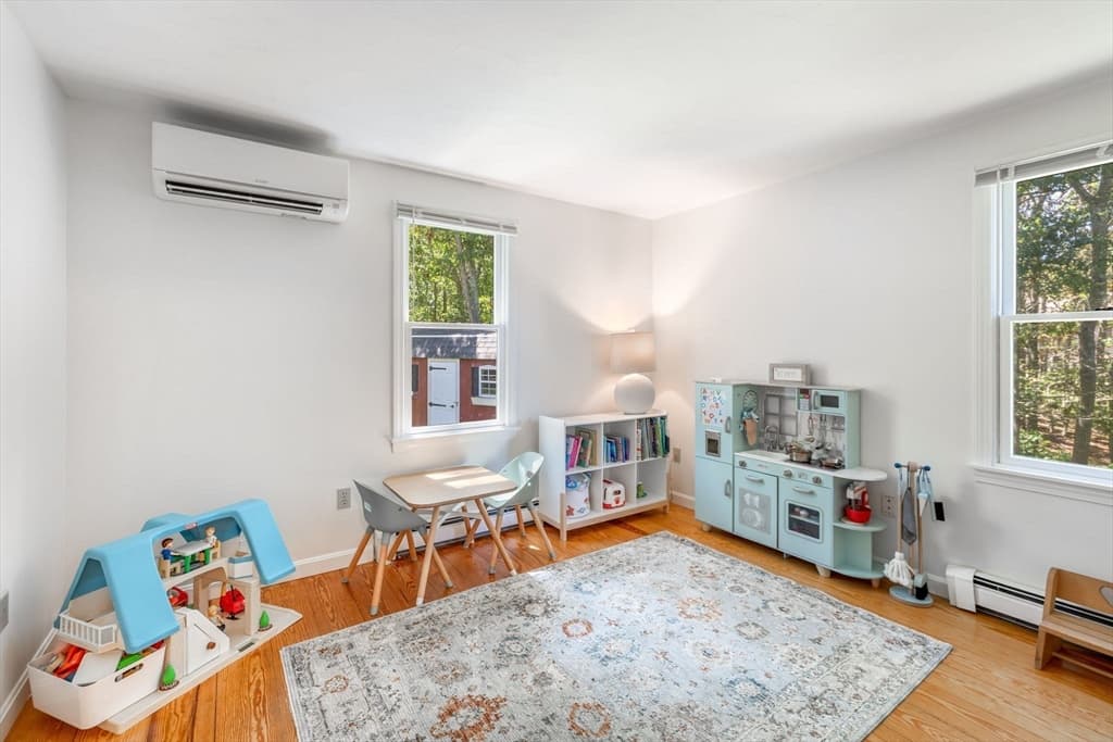 Single Family Residence at 11 Deer Hollow Rd, Sandwich MA 02644, Sandwich, photo 17 of 30