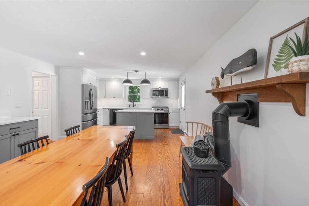 Single Family Residence at 11 Deer Hollow Rd, Sandwich MA 02644, Sandwich, photo 9 of 30