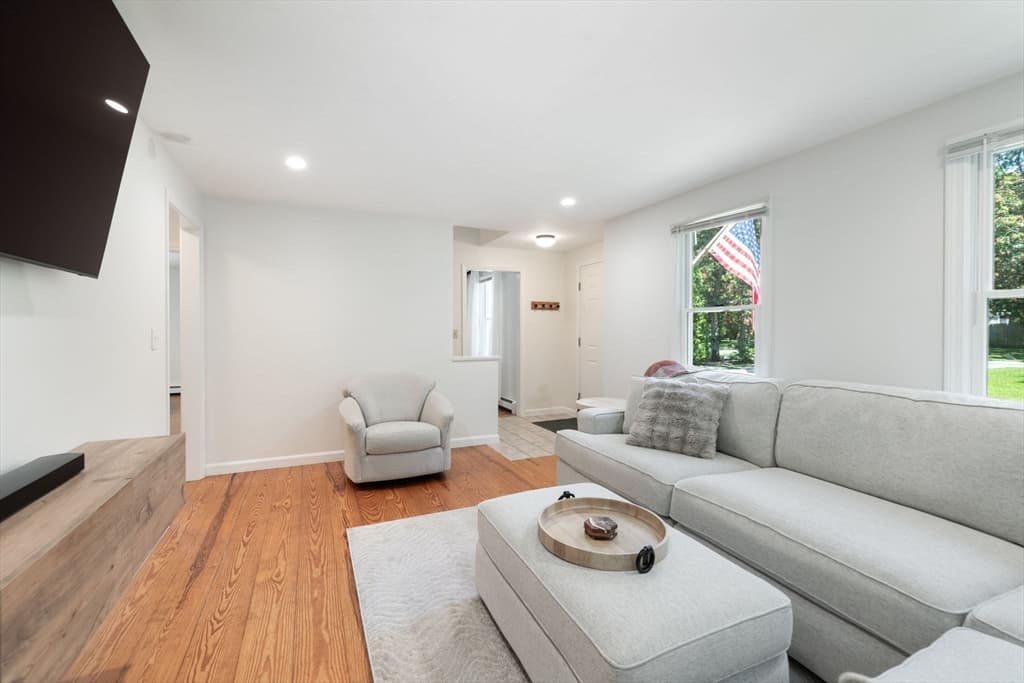 Single Family Residence at 11 Deer Hollow Rd, Sandwich MA 02644, Sandwich, photo 14 of 30