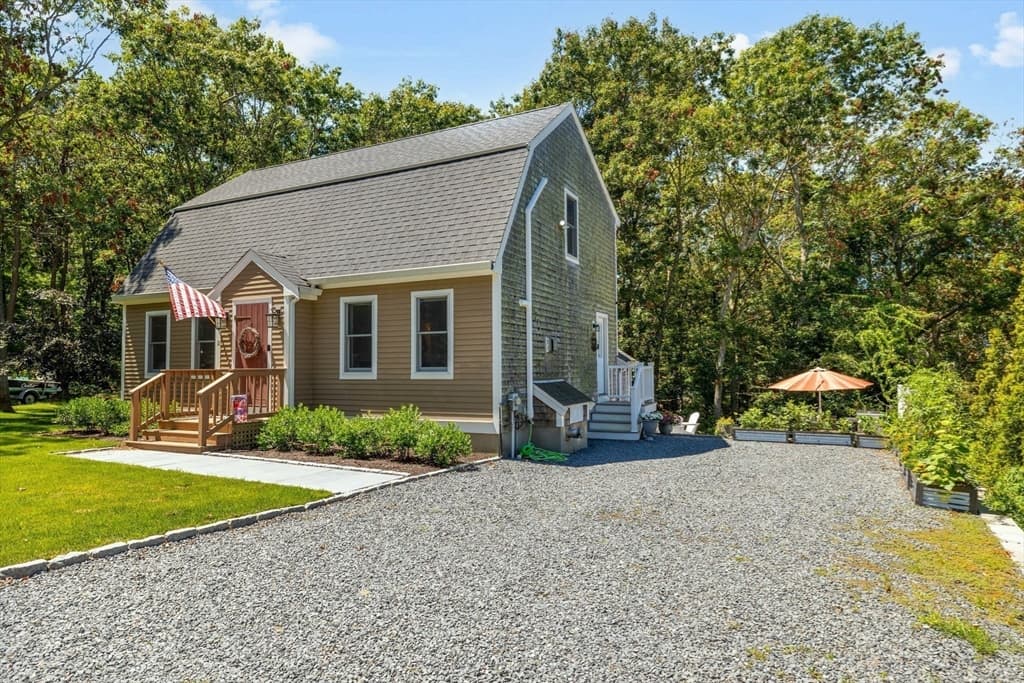 Single Family Residence at 11 Deer Hollow Rd, Sandwich MA 02644, Sandwich, photo 4 of 30