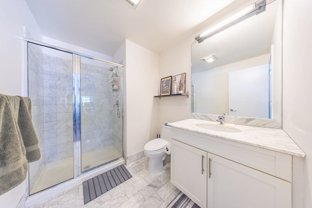 Condominium at 70 Lincoln St. # L212, Boston MA 02111, Boston, photo 13 of 28