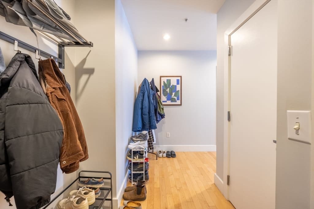 Condominium at 70 Lincoln St. # L212, Boston MA 02111, Boston, photo 19 of 28