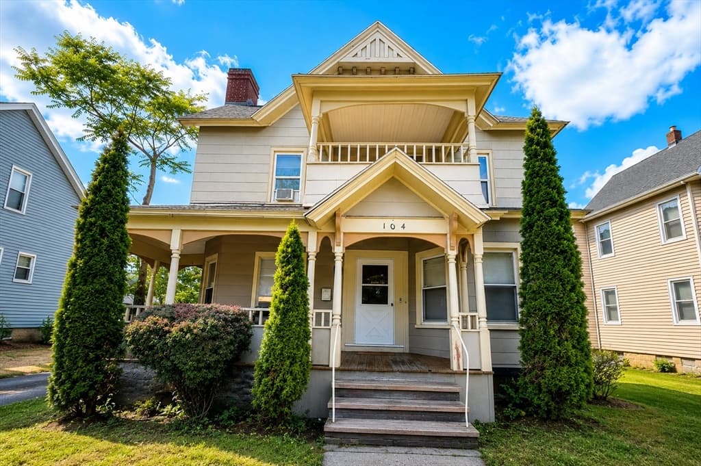 104 Alden St, Springfield MA 01109