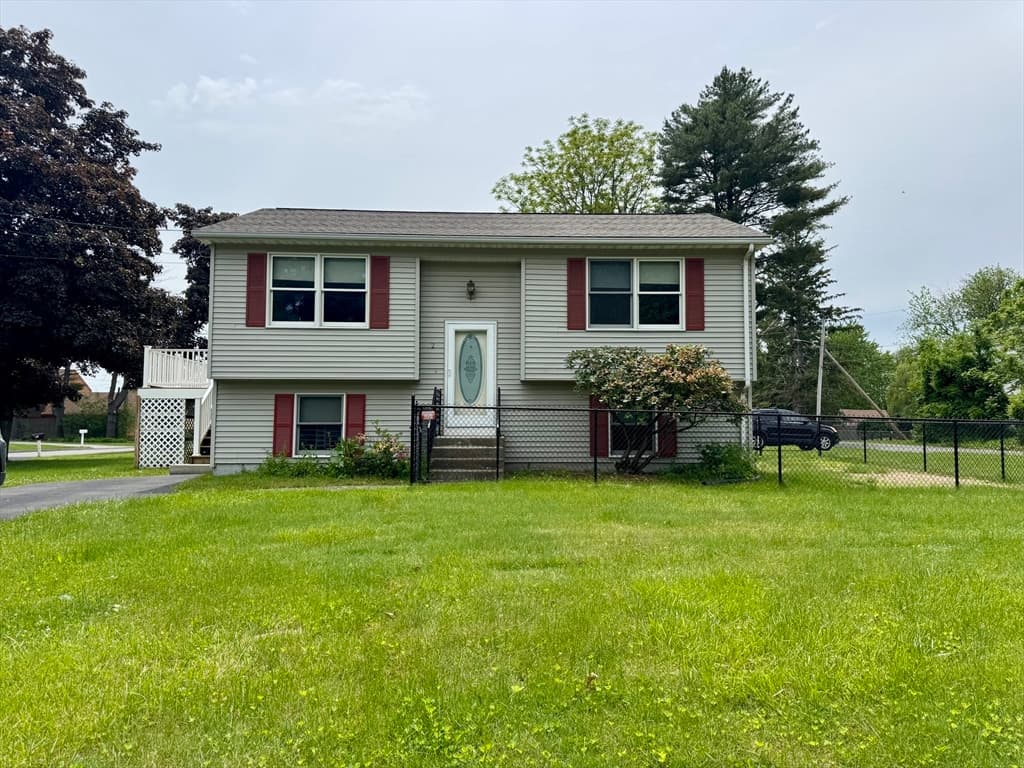 2 Hazelhurst Ave, East Longmeadow MA 01028