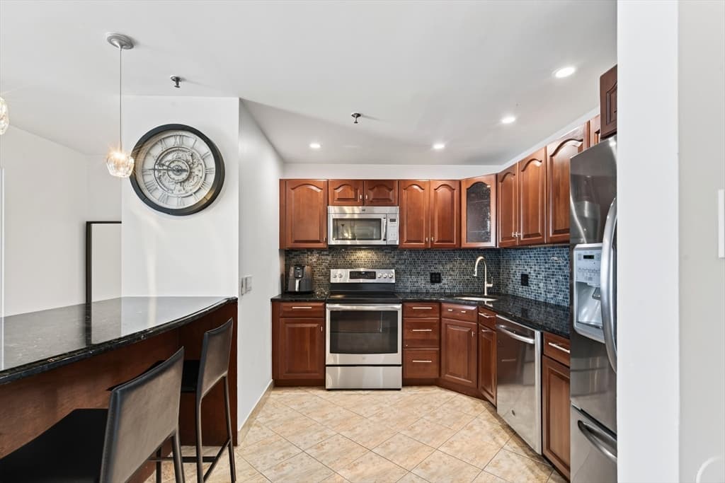 510 Revere Beach Blvd # 1205, Revere MA 02151 photo 10