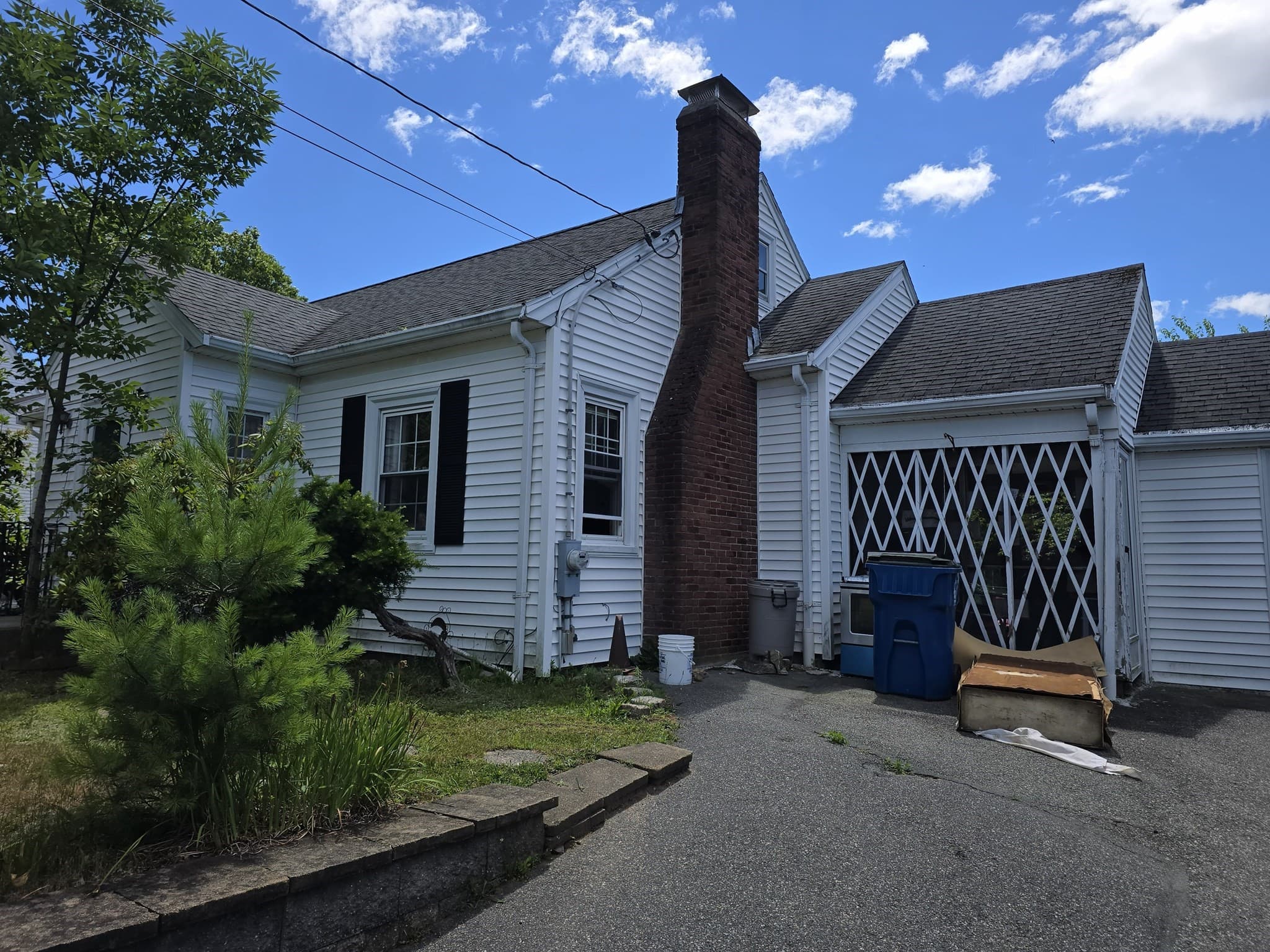 Single Family Residence at 26 Edwin St, Randolph MA 02368, photo 2 of 14