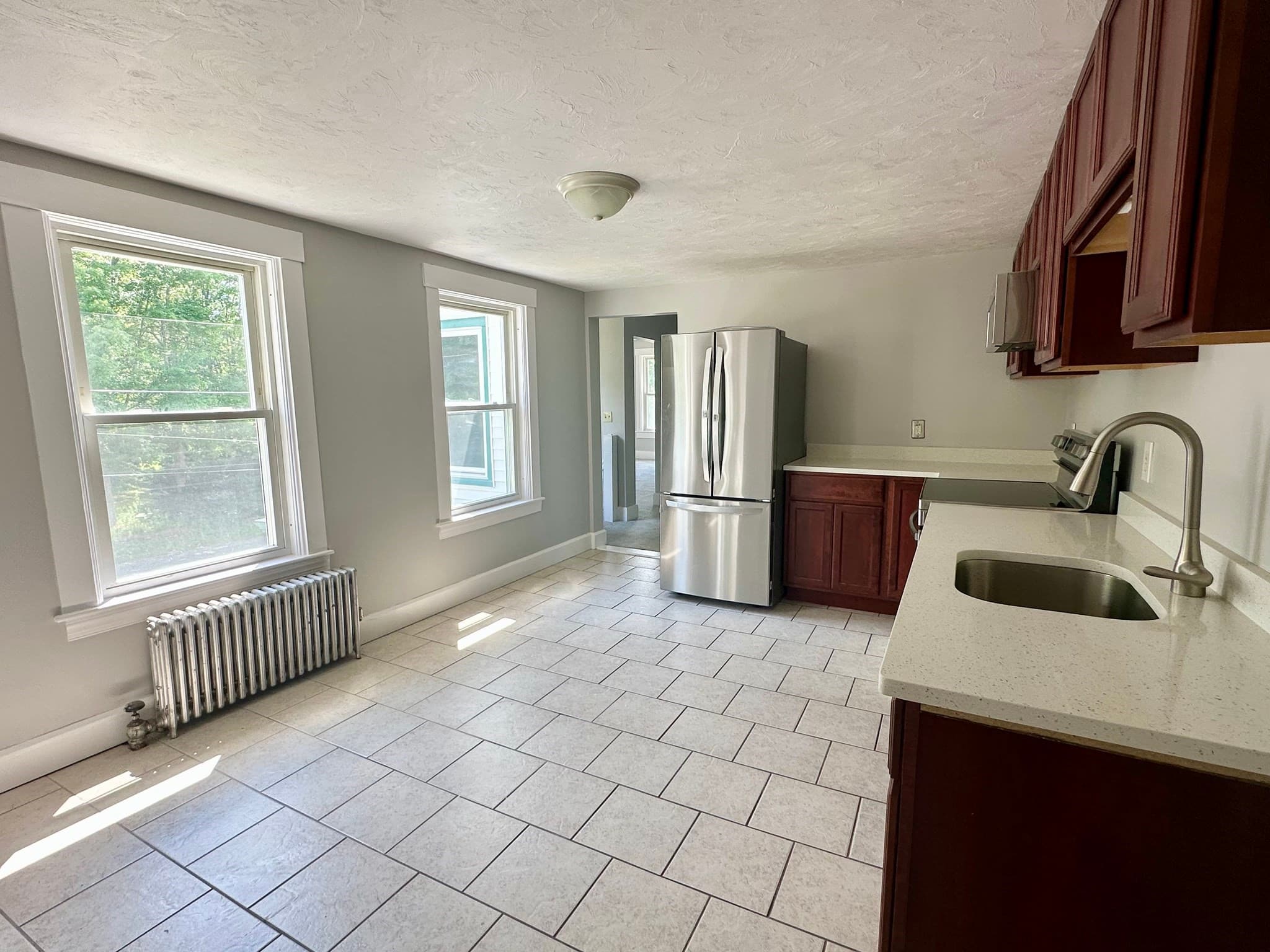 2 Family - 2 Units Up/Down at 33 Prospect Street, Templeton MA 01436, photo 12 of 19