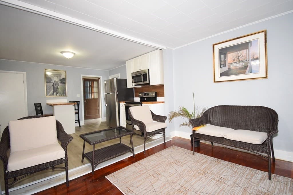 Single Family Residence at 433 Putnam Hill Rd, Sutton MA 01590, Sutton, photo 21 of 32