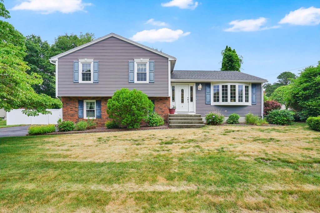 Single Family Residence at 6 Tardy Rd, Chicopee MA 01020, Chicopee