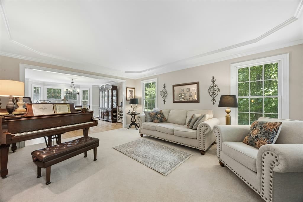 Single Family Residence at 203 Maple St, Douglas MA 01516, photo 6 of 42