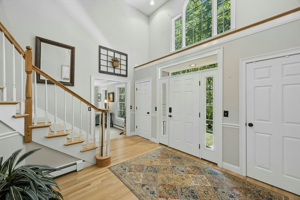 Single Family Residence at 203 Maple St, Douglas MA 01516, photo 5 of 42