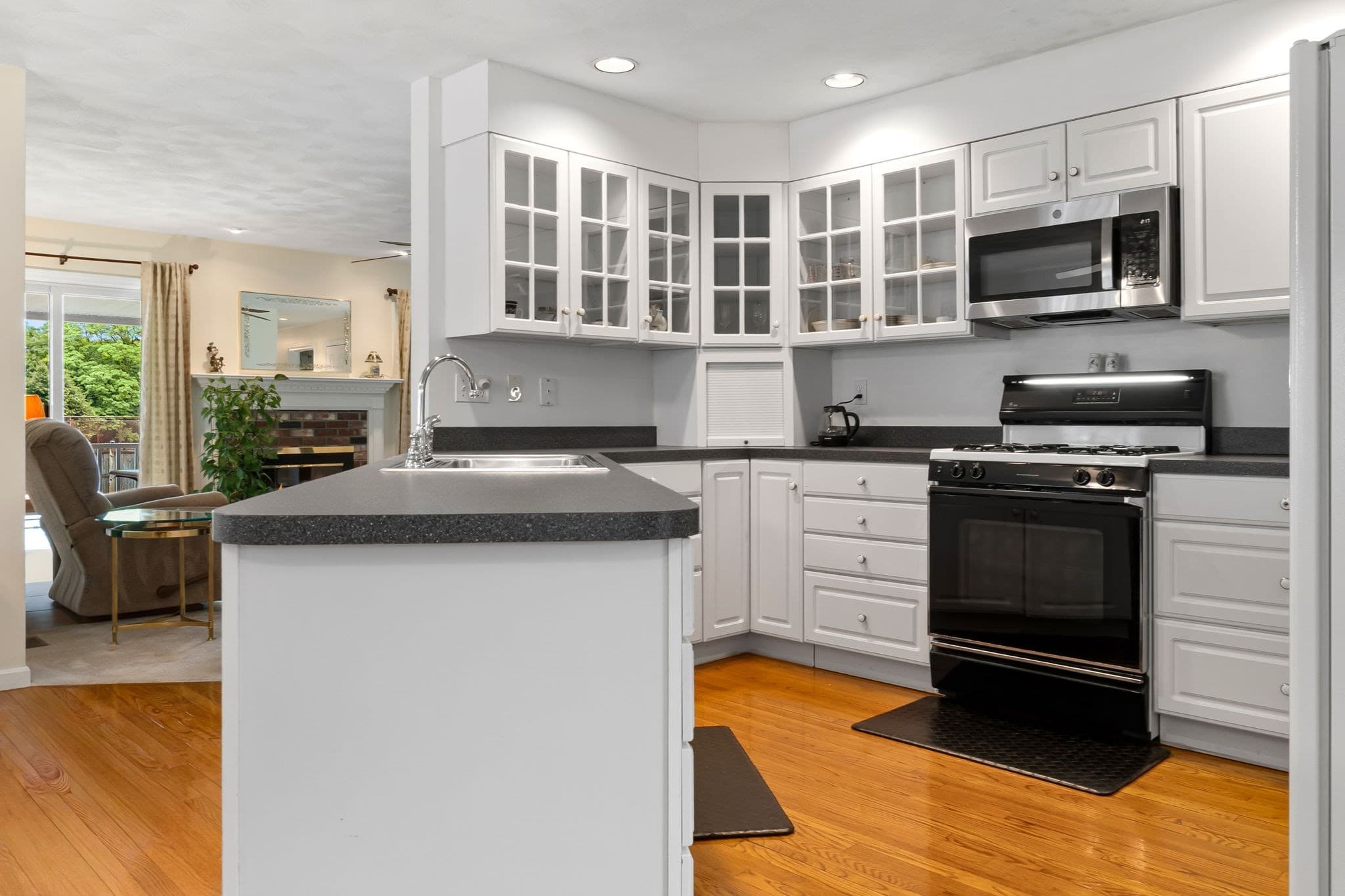 Single Family Residence at 4 Calas Circle, Peabody MA 01960, Peabody, photo 27 of 42